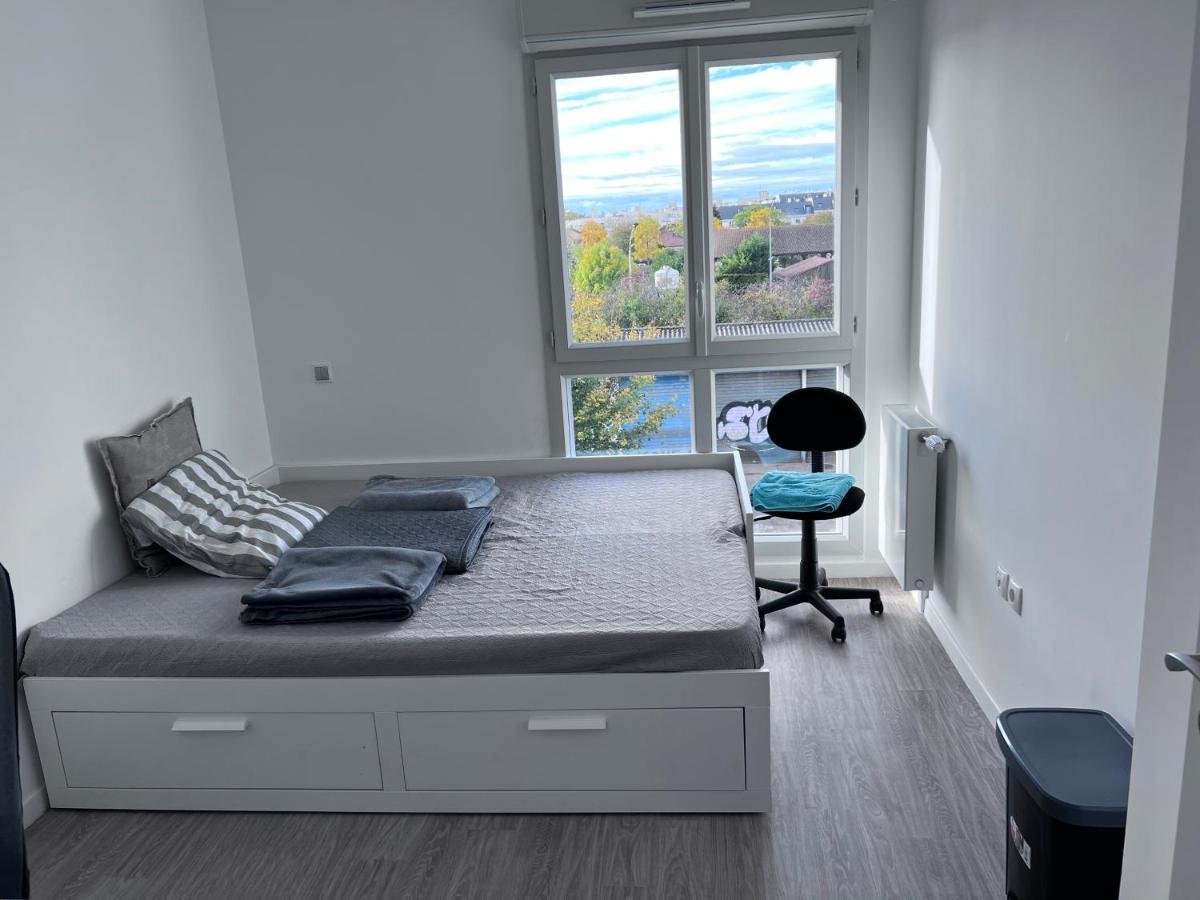 Chambre Privee Dans Un Appartement A 37 Min De Champs Elysees Сартрувіль Екстер'єр фото