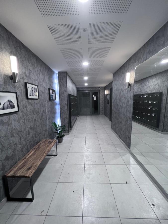 Chambre Privee Dans Un Appartement A 37 Min De Champs Elysees Сартрувіль Екстер'єр фото